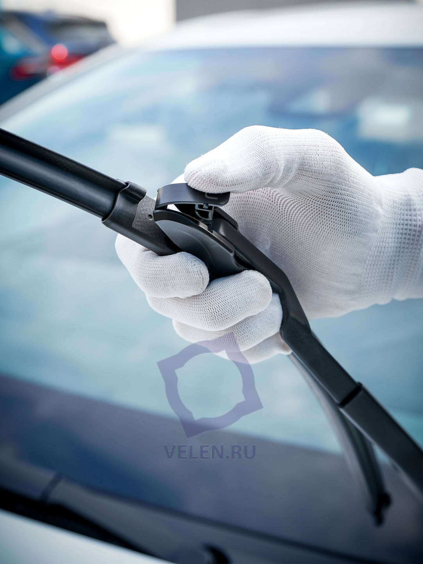 Щетка стеклоочистителя бескаркасная PRO 530мм 21" 13 адаптеров Airline AWB-BK-530